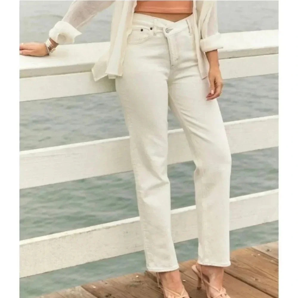 Abercrombie & Fitch The ‘90s Straight Ultra High Rise Jeans Size 34 Long NWT New